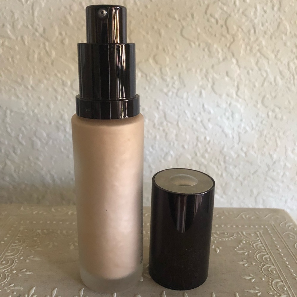 BECCA Cosmetics Backlight Priming Filter